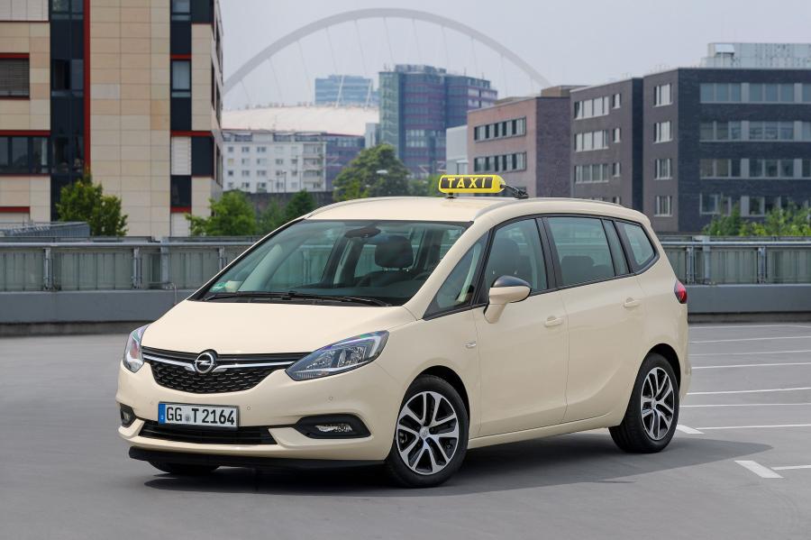  Opel Zafira Taxi (C) 2016 года  (фото 1 из 4)